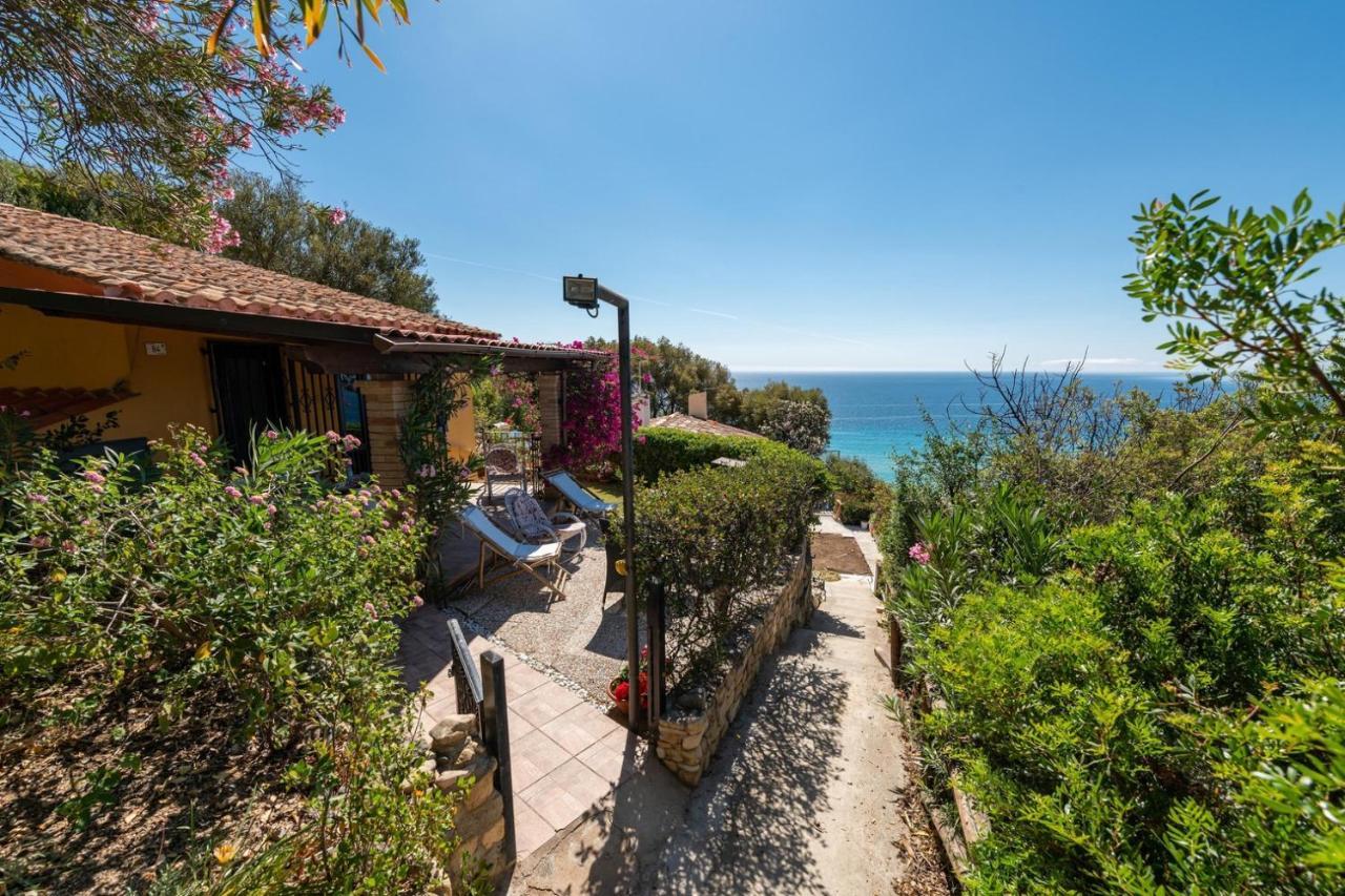 Holiday home Laura *